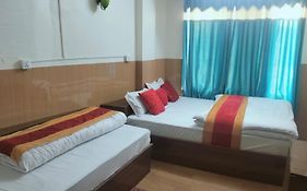 Sky Hotel Plaza